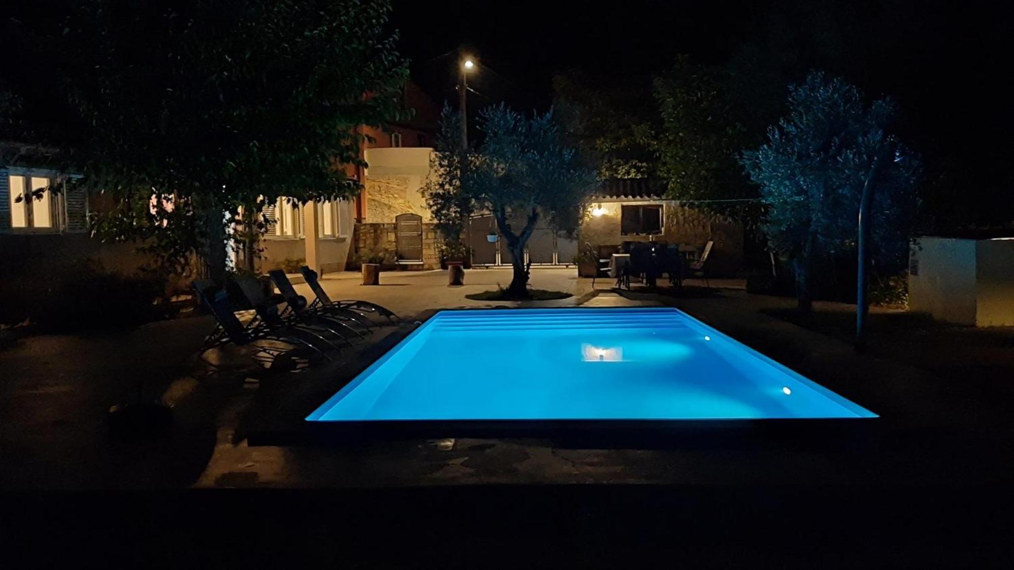 Ferienhaus Aqua Mit Pool Jadreski Exterior photo
