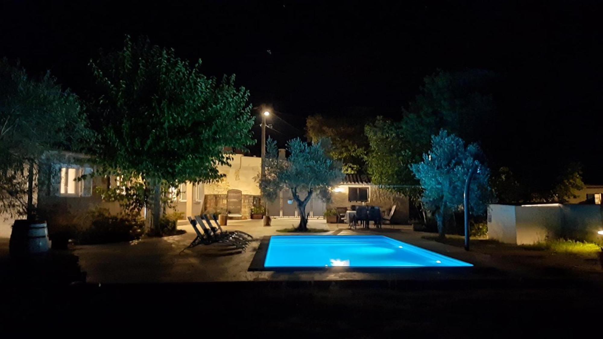 Ferienhaus Aqua Mit Pool Jadreski Exterior photo